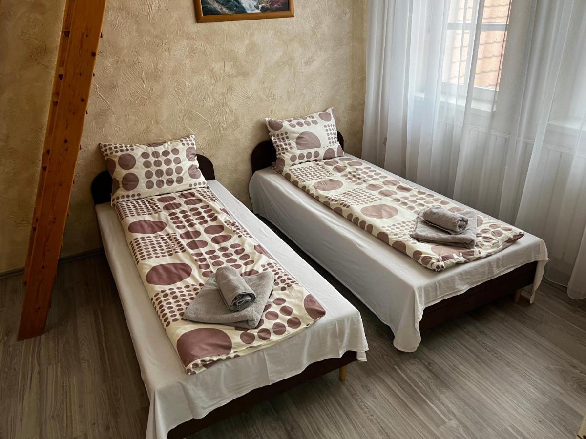 Origo Vendeghaz 2 Apartment Sarospatak Luaran gambar